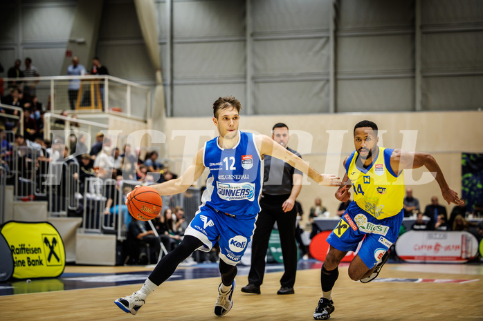 Basketball, win2day Basketball Superliga 2021/22, Platzierungsrunde 3.Runde, SKN St. Pölten Basketball, Oberwart Gunners, Jonathan Knessl (12)