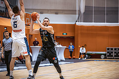 Basketball, Win2Day Superliga 2022/23, Grunddurchgang 3.Runde, Vienna D.C. Timberwolves, Raiffeisen Flyers Wels, Arvydas Gydra (13)