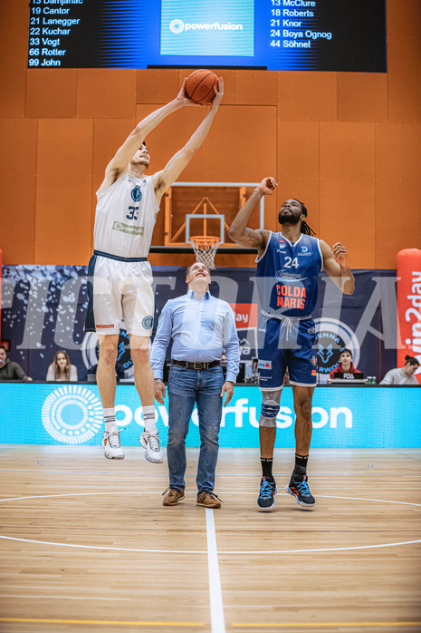 Basketball, Win2Day Superliga 2022/23, 7. Qualifikationsrunde, Vienna Timberwolves, BBC Nord Dragonz, Chris Vogt (33), Aristide Boya (24)
