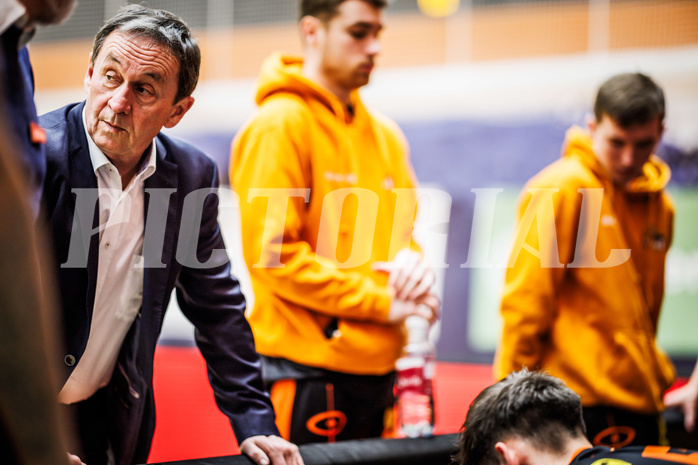 Basketball, Win2Day Superliga 2023/24, Grunddurchgang 19.Runde, Vienna Timberwolves, Fürstenfeld Panthers, Pit Stahl (Ass. Coach)