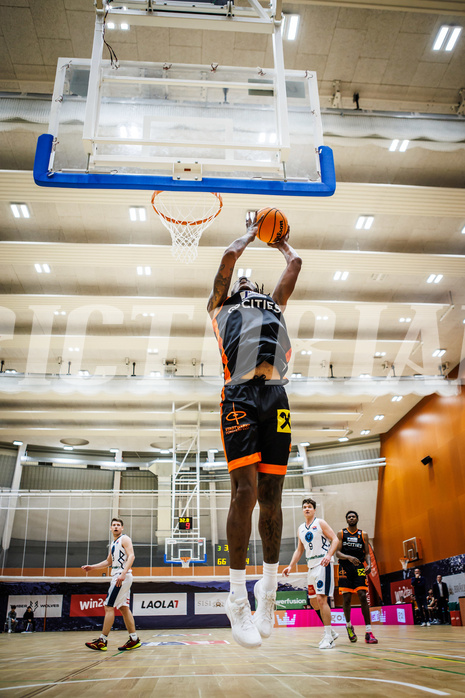 Basketball, Win2Day Superliga 2023/24, Grunddurchgang 19.Runde, Vienna Timberwolves, Fürstenfeld Panthers, Joe Hampton (9)