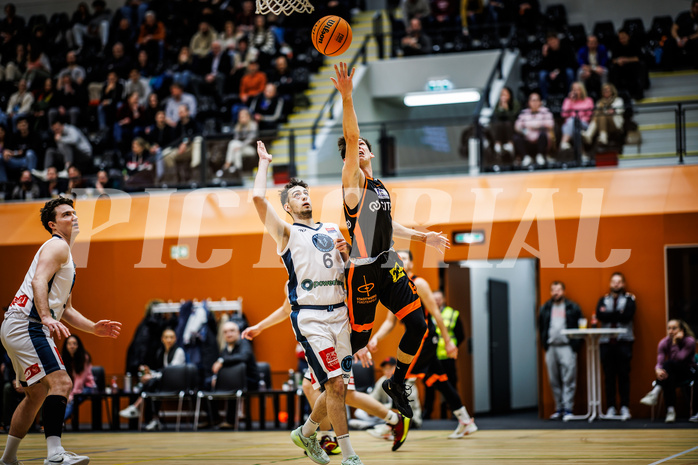 Basketball, Win2Day Superliga 2023/24, Grunddurchgang 19.Runde, Vienna Timberwolves, Fürstenfeld Panthers, Paul Rotter (6), Felix Leindecker (6)