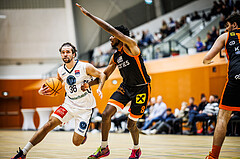 Basketball, Win2Day Superliga 2023/24, Grunddurchgang 19.Runde, Vienna Timberwolves, Fürstenfeld Panthers, Oscar Schmit (36), Dylan Causwell (8)