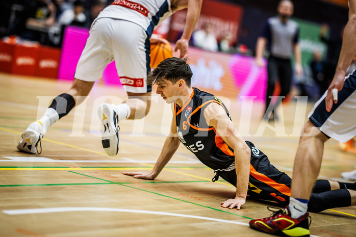 Basketball, Win2Day Superliga 2023/24, Grunddurchgang 19.Runde, Vienna Timberwolves, Fürstenfeld Panthers, Felix Leindecker (6)