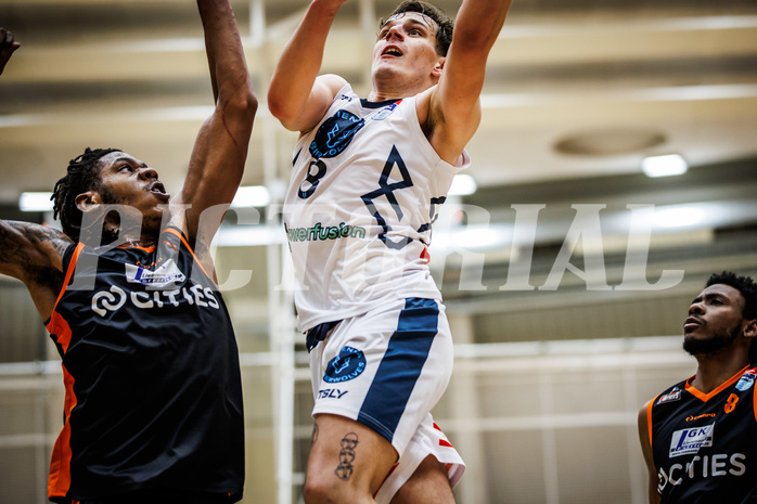 Basketball, Win2Day Superliga 2023/24, Grunddurchgang 19.Runde, Vienna Timberwolves, Fürstenfeld Panthers, Elias Wlasak (8)