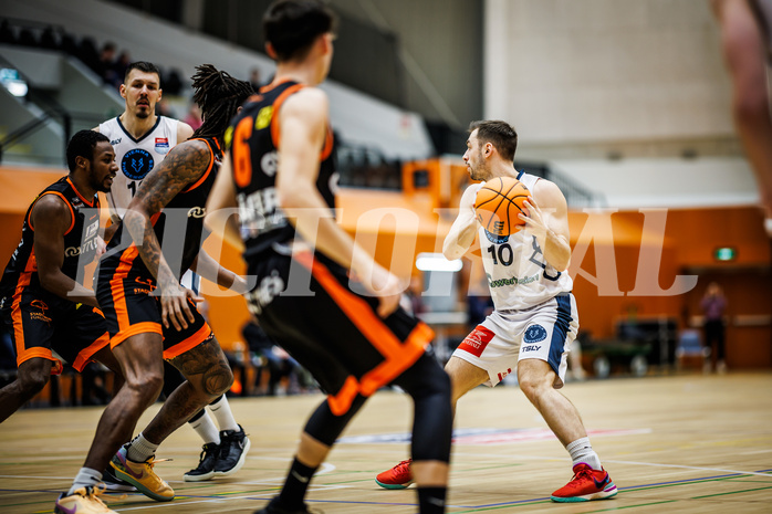 Basketball, Win2Day Superliga 2023/24, Grunddurchgang 19.Runde, Vienna Timberwolves, Fürstenfeld Panthers, Jakob Szkutta (10)