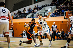 Basketball, Win2Day Superliga 2023/24, Grunddurchgang 19.Runde, Vienna Timberwolves, Fürstenfeld Panthers, Hegel Augustin (17), Moritz Lanegger (21)