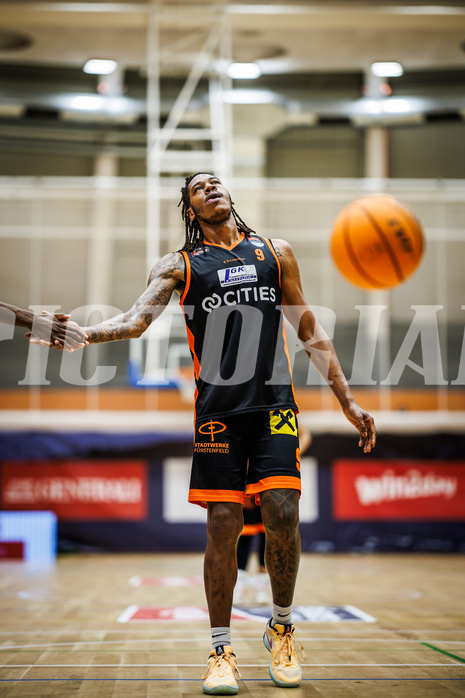 Basketball, Win2Day Superliga 2023/24, Grunddurchgang 19.Runde, Vienna Timberwolves, Fürstenfeld Panthers, Joe Hampton (9)