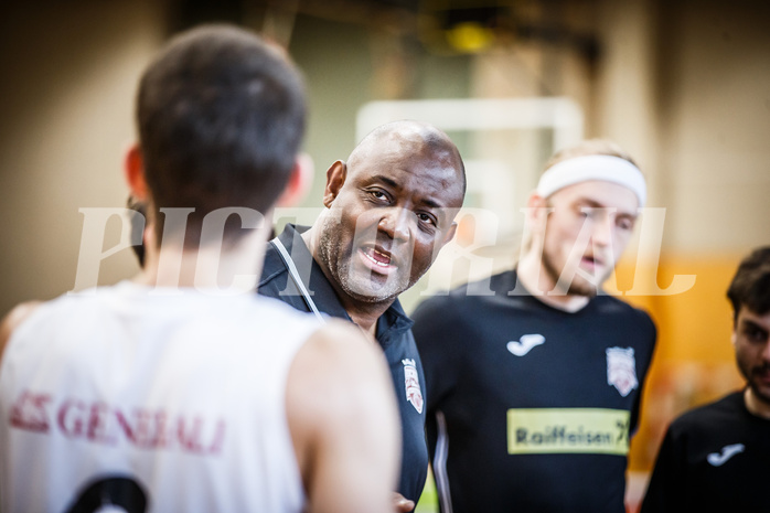 Basketball, Basketball Zweite Liga, Playoff: Viertelfinale 3. Spiel, Mattersburg Rocks, BBC Nord Dragonz, James WILLIAMS (Headcoach)