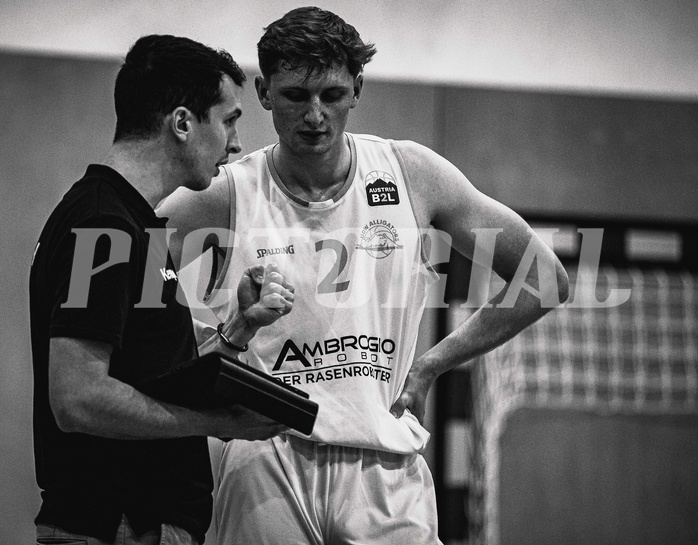 Basketball, Austria Cup 2022/23, Achtelfinale, Union Deutsch Wagram Alligators, Vienna D.C. Timberwolves, Lukas Hofer (Head Coach), Luis Göd (2)