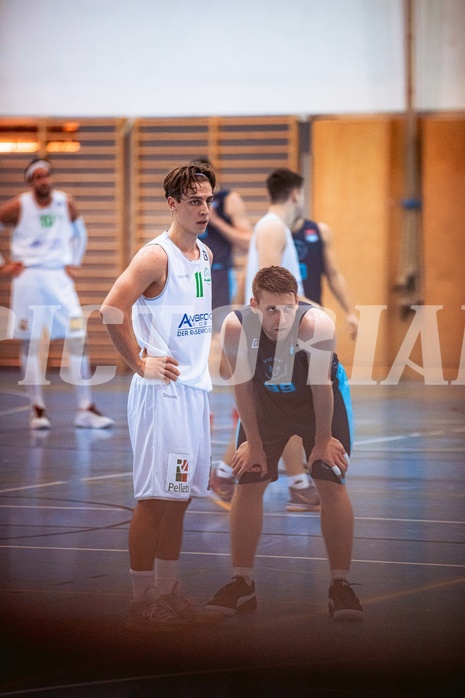 Basketball, Austria Cup 2022/23, Achtelfinale, Union Deutsch Wagram Alligators, Vienna D.C. Timberwolves, Simon Marek (11), Jonas John (99)