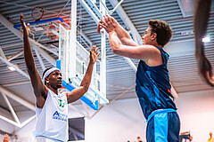 Basketball, Austria Cup 2022/23, Achtelfinale, Union Deutsch Wagram Alligators, Vienna D.C. Timberwolves, William Emiohe (15), Philipp D’Angelo (9)