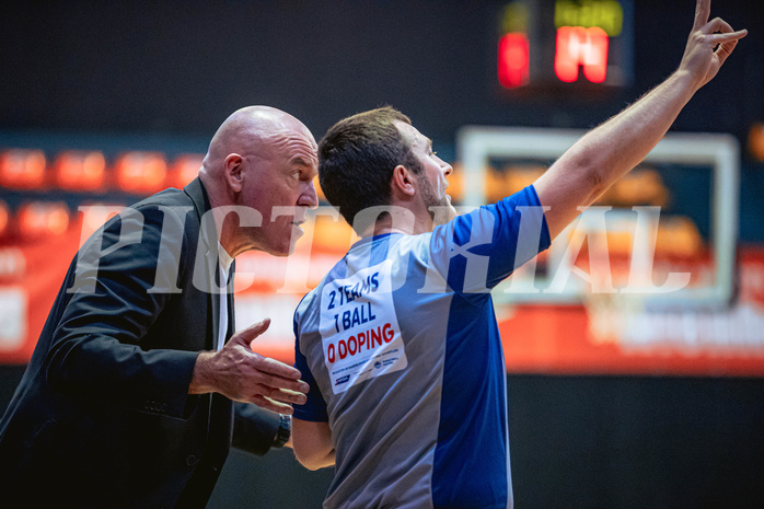 Basketball, Win2Day Superliga 2022/23, Viertelfinale Spiel 1, BC Vienna, UBSC Graz, Aramis Naglic (Head Coach), SR T. Lucaciu