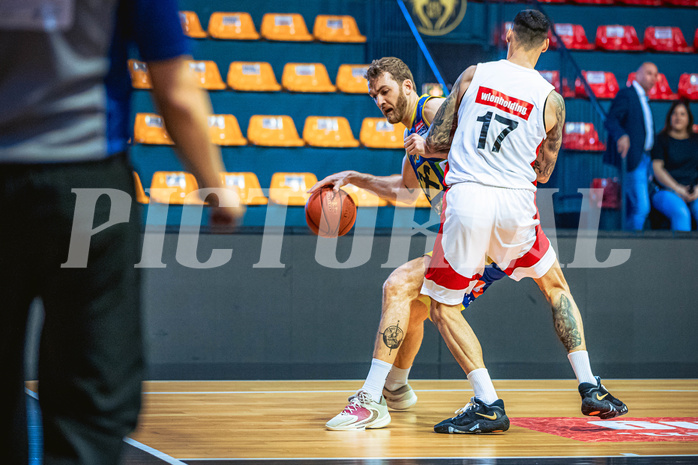 Basketball, Win2Day Superliga 2022/23, Viertelfinale Spiel 1, BC Vienna, UBSC Graz, Tanner Giddings (15), Ivan Siriscevic (17)