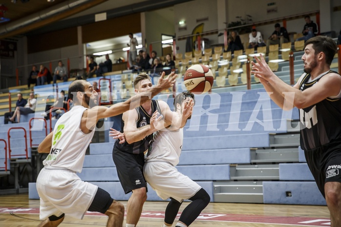 Basketball, Basketball Zweite Liga, Grunddurchgang 5.Runde, Basket Flames, Wörthersee Piraten, Tevz Ruzic (10)