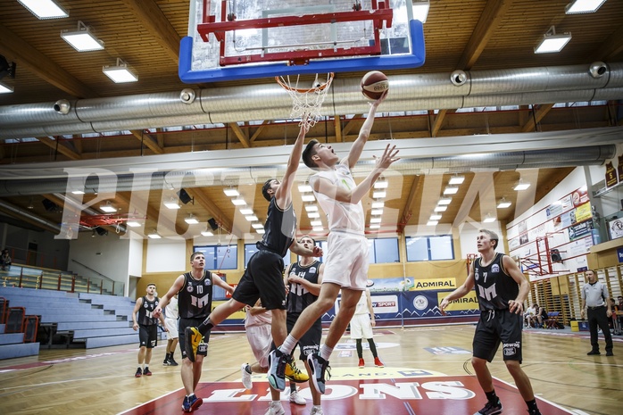 Basketball, Basketball Zweite Liga, Grunddurchgang 5.Runde, Basket Flames, Wörthersee Piraten, Aleksa Petrovic (1)