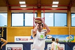 Basketball, Basketball Zweite Liga, Grunddurchgang 5.Runde, Basket Flames, Wörthersee Piraten, Justin Vallejo (25)