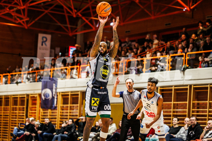 Basketball, win2day Basketball Superliga 2024/25, Grunddurchgang Runde 18, BBC Nord Dragonz, Gmunden Swans, Devon Cooper (1)