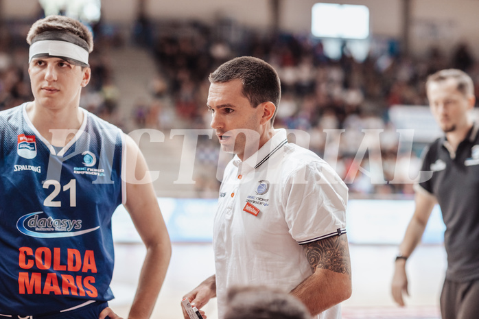 Basketball, Basketball Superliga 2023/24, Grundduchgang Runde 1., Oberwart Gunners, BBC Nord Dragonz, Felix Jambor (Coach)