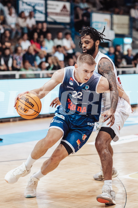 Basketball, Basketball Superliga 2023/24, Grundduchgang Runde 1., Oberwart Gunners, BBC Nord Dragonz, Filip Bjelanovic (22), Kris Monroe (13)