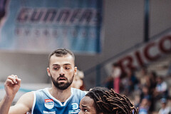 Basketball, Basketball Superliga 2023/24, Grundduchgang Runde 1., Oberwart Gunners, BBC Nord Dragonz, Tino Sebalj (13), James Graham (11)