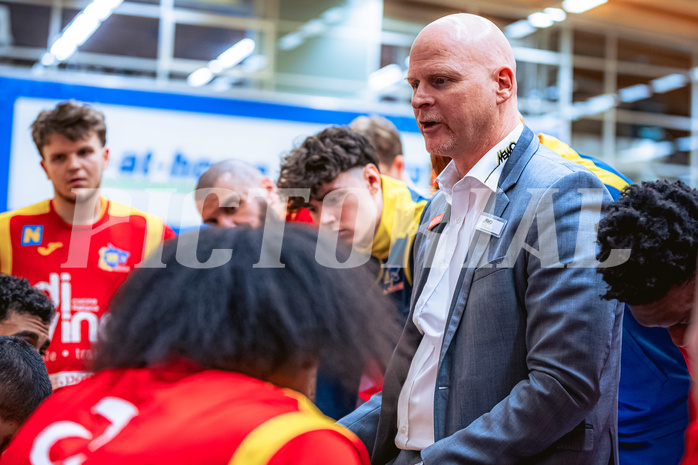 Basketball, Win2Day Superliga 2022/23, Grunddurchgang 19.Runde, SKN St. Pölten Basketball, UBSC Graz, Mike Coffin (Head Coach)
