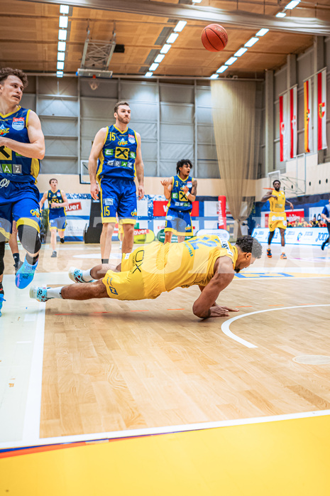 Basketball, Win2Day Superliga 2022/23, Grunddurchgang 19.Runde, SKN St. Pölten Basketball, UBSC Graz, Rashaan Guylain Mbemba (12)