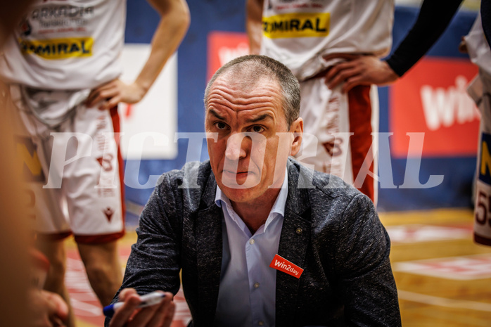 Basketball, win2day Basketball Superliga 2022/23, Grunddurchgang 19.Runde, Traiskirchen Lions, BBC Nord Dragonz, Radomir Mijanovic (Head Coach)