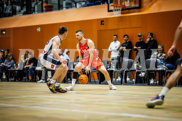 Basketball, Win2Day Superliga 2023/24, Grunddurchgang 5.Runde, Vienna Timberwolves, Traiskirchen Lions, Edgars Lasenbergs (25)