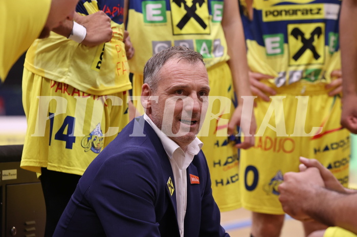 01.11.2023, Graz, Raiffeisen Sportpark Graz, Basketball Superliga 2023/24, Grunddurchgang, Runde 5, UBSC Raiffeisen Graz vs. Unger Steel Gunners Oberwart 