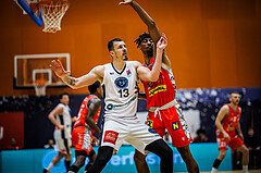 Basketball, Win2Day Superliga 2023/24, Grunddurchgang 5.Runde, Vienna Timberwolves, Traiskirchen Lions, Ziga Fifolt (13), Jaquan Lawrence (40)