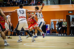 Basketball, Win2Day Superliga 2023/24, Grunddurchgang 5.Runde, Vienna Timberwolves, Traiskirchen Lions, Aleksej Kostic (6)