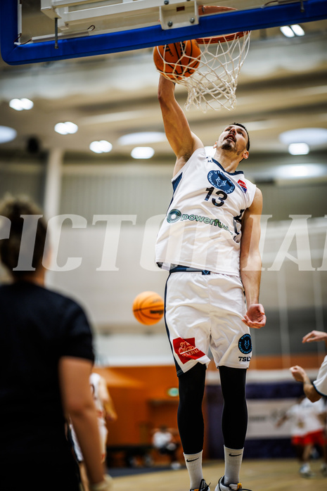 Basketball, Win2Day Superliga 2023/24, Grunddurchgang 5.Runde, Vienna Timberwolves, Traiskirchen Lions, Ziga Fifolt (13)
