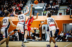 Basketball, Win2Day Superliga 2023/24, Grunddurchgang 5.Runde, Vienna Timberwolves, Traiskirchen Lions, Ziga Fifolt (13), Aleksej Kostic (6)