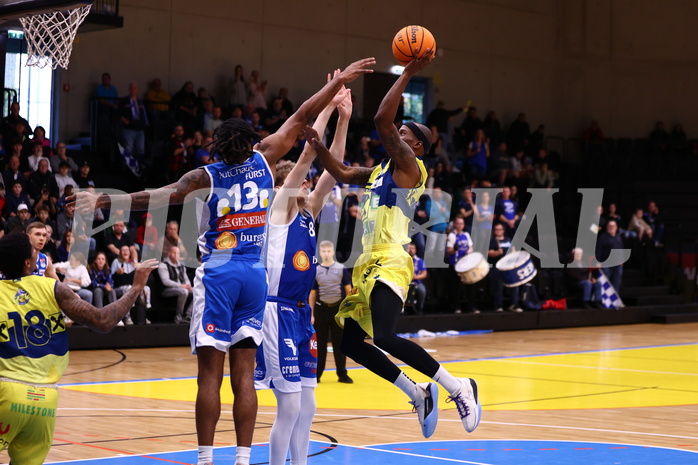 01.11.2023, Graz, Raiffeisen Sportpark Graz, Basketball Superliga 2023/24, Grunddurchgang, Runde 5, UBSC Raiffeisen Graz vs. Unger Steel Gunners Oberwart 