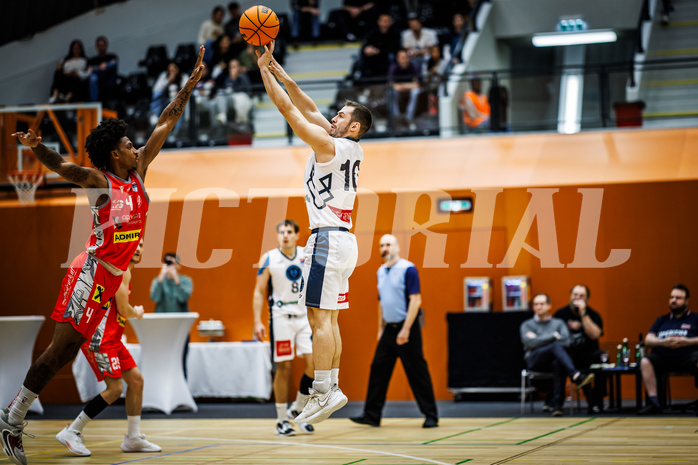 Basketball, Win2Day Superliga 2023/24, Grunddurchgang 5.Runde, Vienna Timberwolves, Traiskirchen Lions, Demarcus Demonia (4), Jakob Szkutta (10)