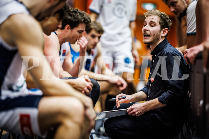 Basketball, Win2Day Superliga 2023/24, Grunddurchgang 5.Runde, Vienna Timberwolves, Traiskirchen Lions, Justin Schlünken (Head Coach)