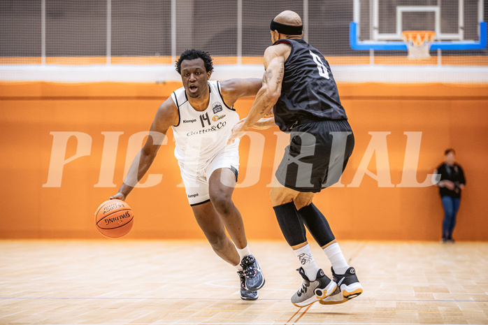 Basketball, Basketball Zweite Liga 2022/23, Grunddurchgang 16.Runde, Basket Flames, Wörthersee Piraten, Kingsley Fobi (14)