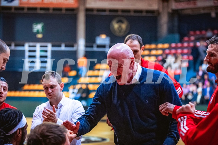 Basketball, Win2Day Superliga 2022/23, Grunddurchgang 21.Runde, BC GGMT Vienna, Vienna Timberwolves, Aramis Naglic (Head Coach)
