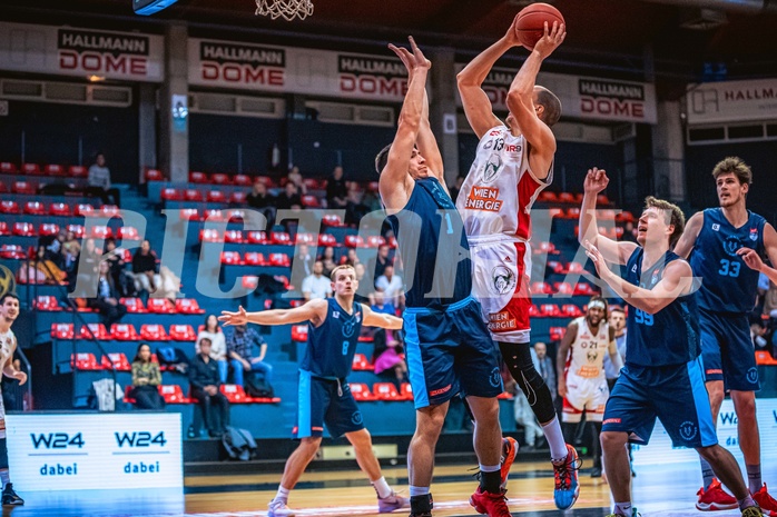 Basketball, Win2Day Superliga 2022/23, Grunddurchgang 21.Runde, BC GGMT Vienna, Vienna Timberwolves, Jakob Szkutta (10), Stefan Savic (13)