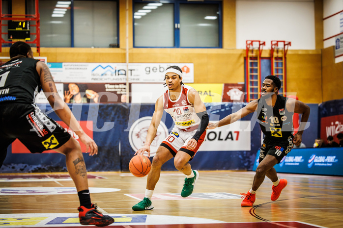 Basketball, win2day Basketball Superliga 2022/23, Grunddurchgang 21.Runde, Traiskirchen Lions, Flyers Wels, Evan Taylor (10)