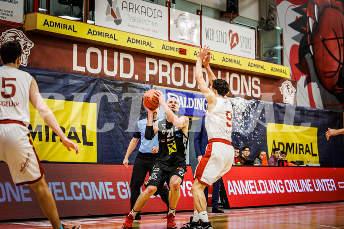 Basketball, win2day Basketball Superliga 2022/23, Grunddurchgang 21.Runde, Traiskirchen Lions, Flyers Wels, Christian Von Fintel (27)