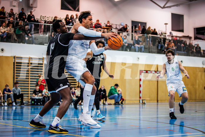 Basketball, Basketball Zweite Liga 2023/24, Grunddurchgang 8.Runde, Deutsch Wagram Alligators, Basket Flames, Kingsley Fobi (14), Marko Kolaric (30)