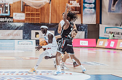 Basketball, Basketball Superliga 2023/24, Gunddurchgang 9. Runde, Oberwart Gunners, Flyers Wels, Munis Tutu (10), Terell Allen (2)