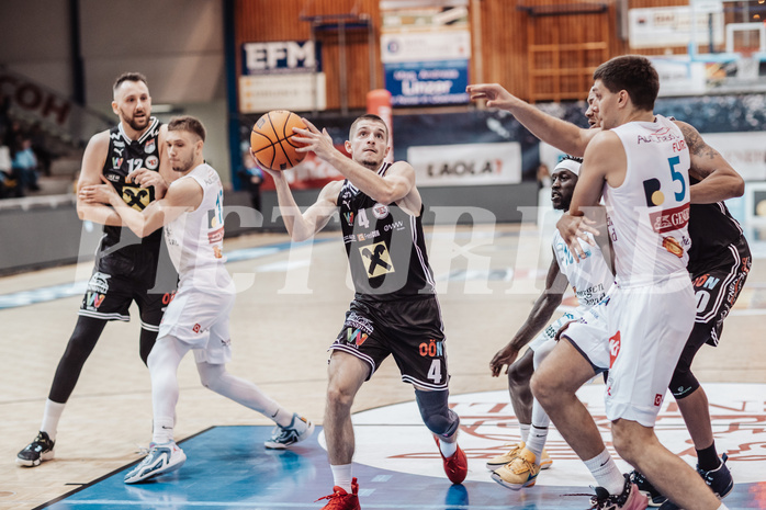 Basketball, Basketball Superliga 2023/24, Gunddurchgang 9. Runde, Oberwart Gunners, Flyers Wels, Arvydas Gydra (12), Jonathan Knessl (12), Gavrilo Tepic (4), Simun Kovac (5)
