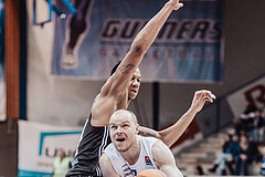 Basketball, Basketball Superliga 2023/24, Gunddurchgang 9. Runde, Oberwart Gunners, Flyers Wels, Christopher Ferguson (20), Sebastian Kaeferle (7)