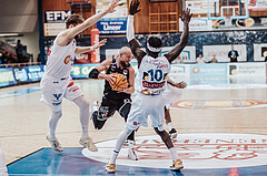 Basketball, Basketball Superliga 2023/24, Gunddurchgang 9. Runde, Oberwart Gunners, Flyers Wels, Daniel Koeppel (14), Christian von Fintel (27), Munis Tutu (10)