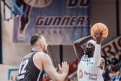 Basketball, Basketball Superliga 2023/24, Gunddurchgang 9. Runde, Oberwart Gunners, Flyers Wels, Arvydas Gydra (12), Munis Tutu (10)