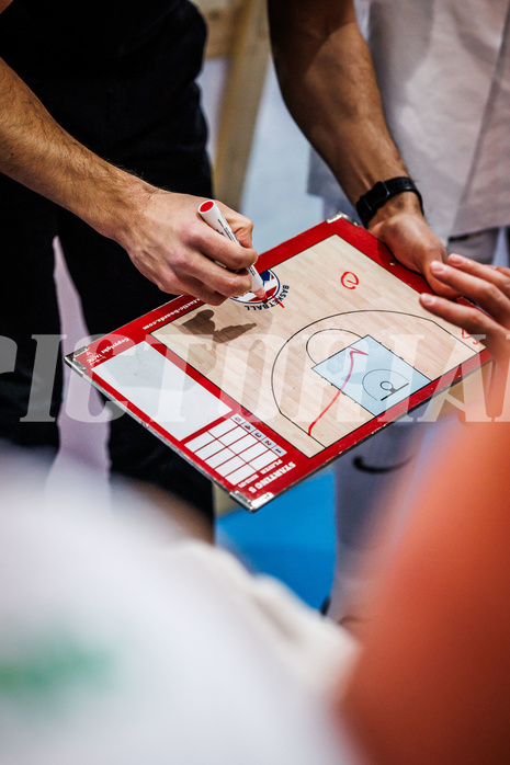 Basketball, Basketball Zweite Liga 2023/24, Grunddurchgang 8.Runde, Deutsch Wagram Alligators, Basket Flames, feature