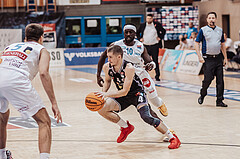 Basketball, Basketball Superliga 2023/24, Gunddurchgang 9. Runde, Oberwart Gunners, Flyers Wels, Gavrilo Tepic (4), Munis Tutu (10)